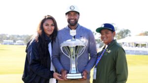 Read more about the article Tony Finau delivers one of best parenting quotes you’ll ever hear PGA Tour pro say