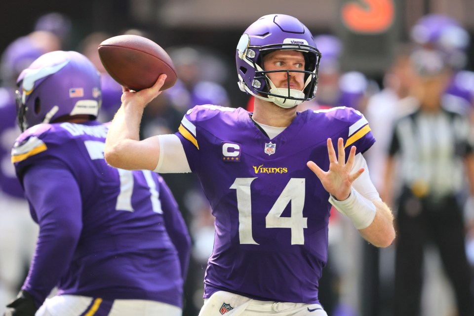 You are currently viewing Minnesota Vikings ‘not surprised’ by red hot Sam Darnold who is helping team forget their rookie quarterback disappointment