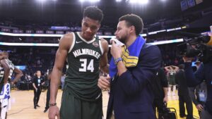 Read more about the article NBA insider believes Giannis-to-Warriors trade ‘worth monitoring’