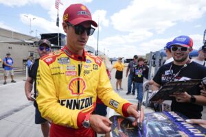 Read more about the article Joey Logano wins NASCAR playoff opener at Atlanta to advance to 2nd round