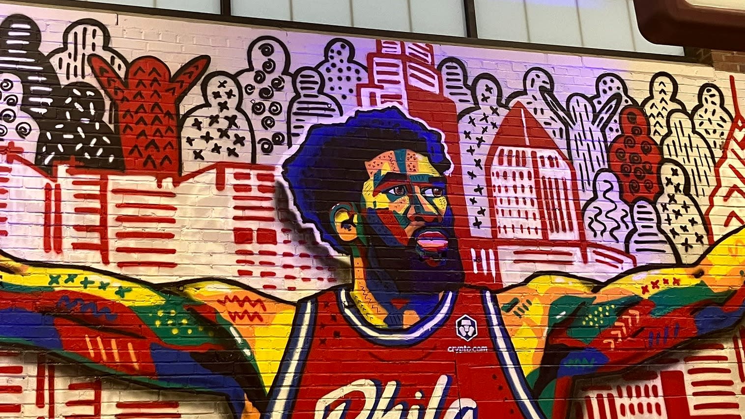 You are currently viewing Joel Embiid mural unveiled at ‘In Memory of Arthur’ block party