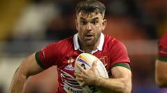 Read more about the article Kear leads Wales with teenager Glover set for debut