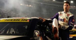 Read more about the article JGR split decision at Bristol: Denny Hamlin wills his way into Round of 12; Truex, Gibbs eliminated