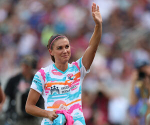 Read more about the article Alex Morgan bids emotional farewell in final game of her soccer career