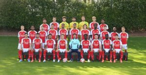 Read more about the article Arsenal fans have conspiracy theory over this year’s team photo after spotting worrying detail