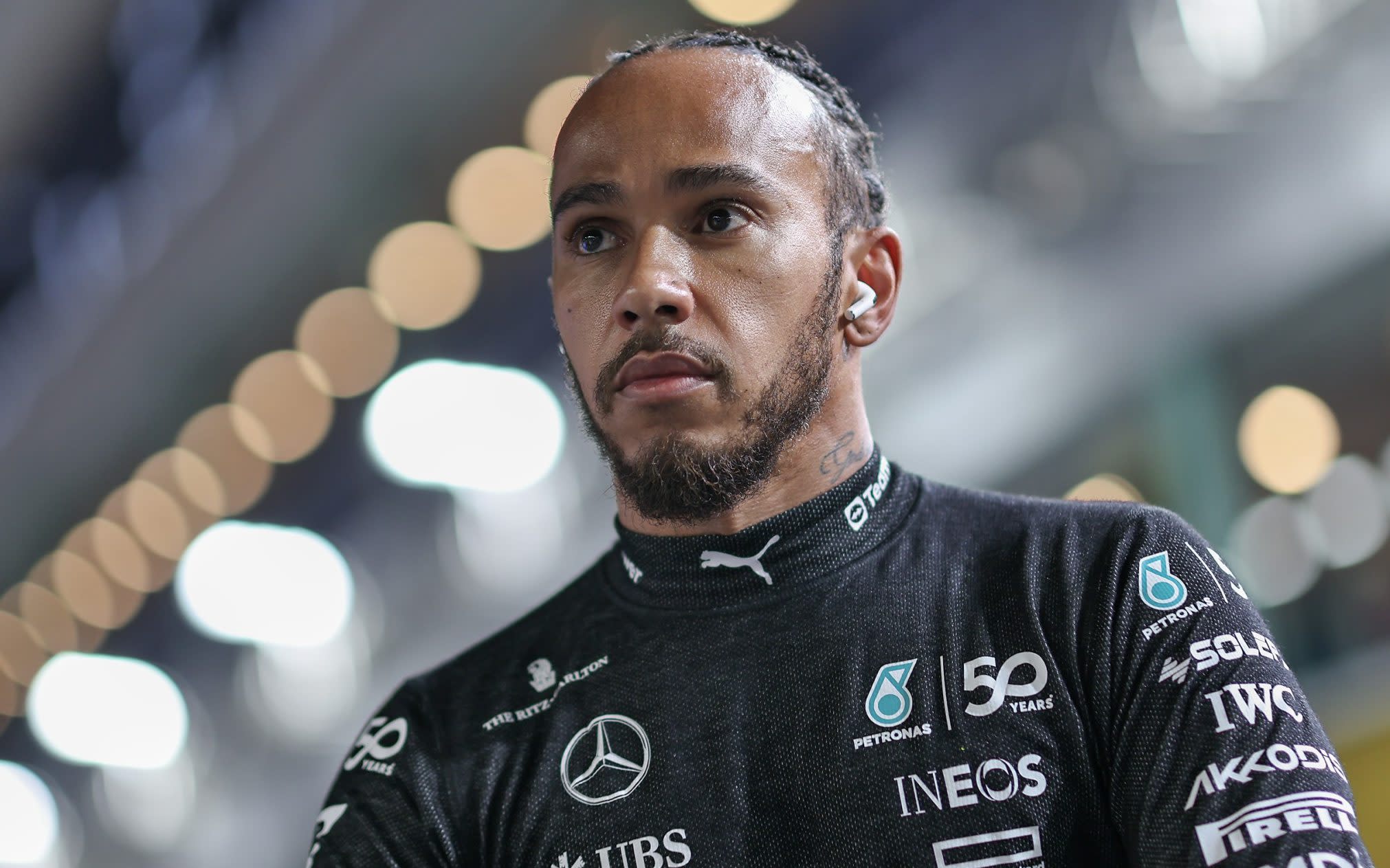 You are currently viewing Lewis Hamilton reveals depression battle