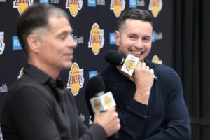 Read more about the article The internet helped make JJ Redick the next Lakers coach. Now he’s unplugging