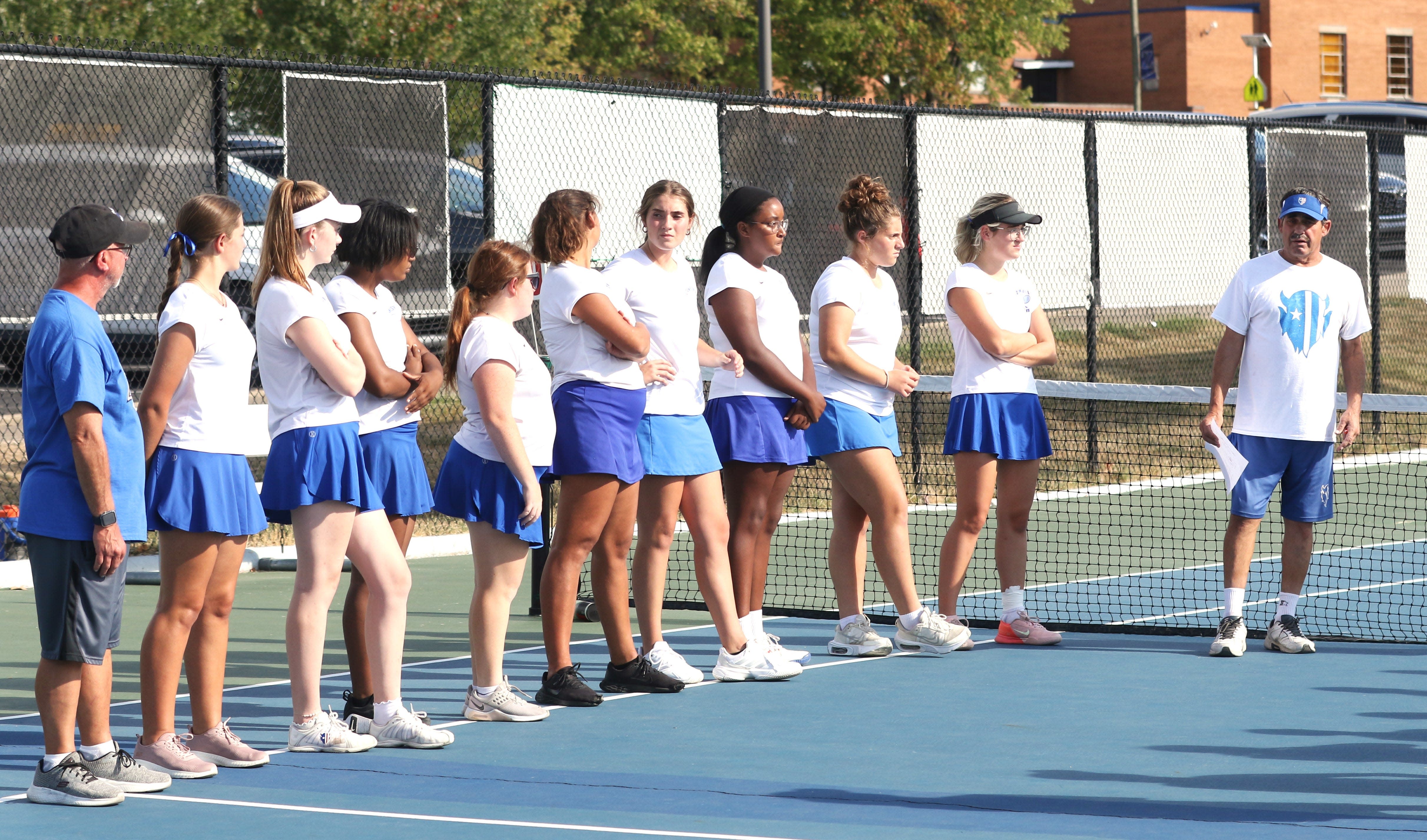 Read more about the article Advantage Zanesville: Improved numbers provide optimism for girls tennis program