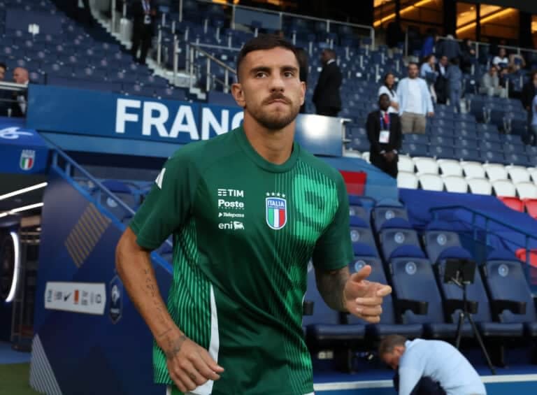 Read more about the article Lorenzo Pellegrini suffers injury, remains doubtful for Genoa match