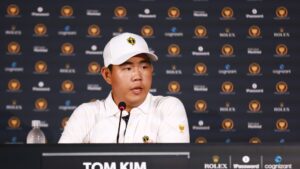 Read more about the article Tom Kim: U.S. players ‘cursing at us’ during Presidents Cup foursomes