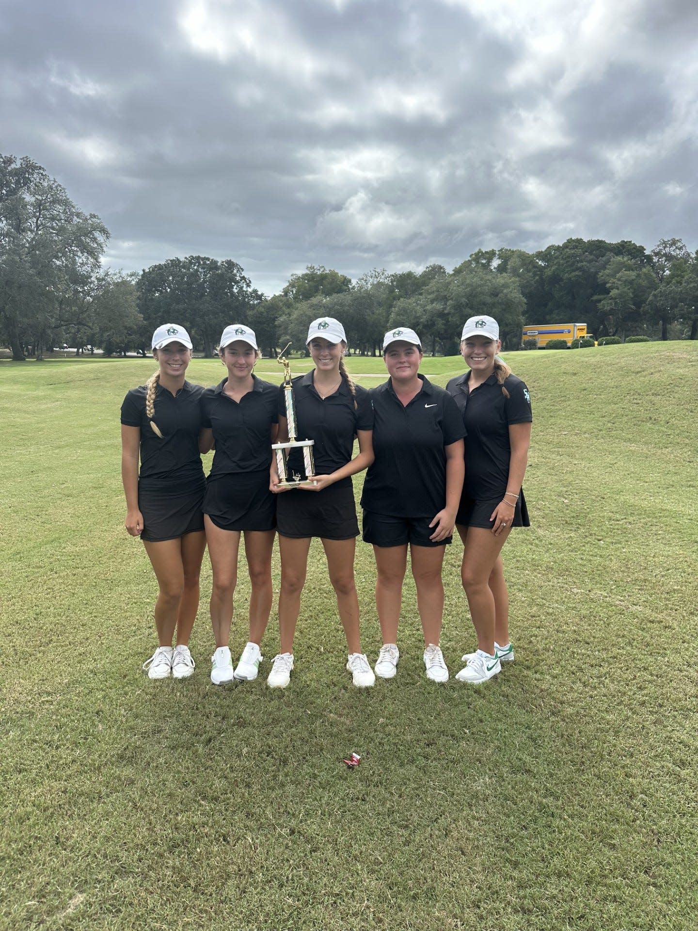 You are currently viewing Just the beginning: South Walton girls golf goes low in season debut