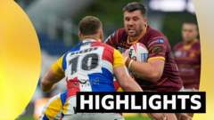 You are currently viewing Huddersfield grind out win over London Broncos