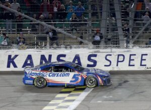 Read more about the article NASCAR 2024 playoffs at Kansas: Start time, TV, streaming, lineup for Hollywood Casino 400