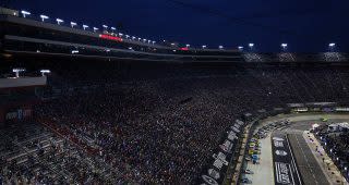 Read more about the article Bristol Turning Point: Denny Hamlin hankering for a Bristol trifecta, playoff salvation