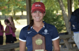 Read more about the article Led by Emma Lindemoen, Sacred Heart golf wins 11th consecutive Region 6 girls title