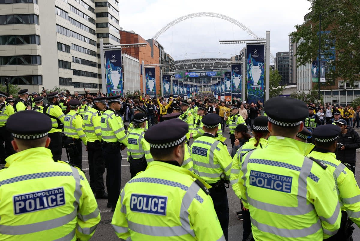 You are currently viewing Ireland police to have 350 specialists for England clash