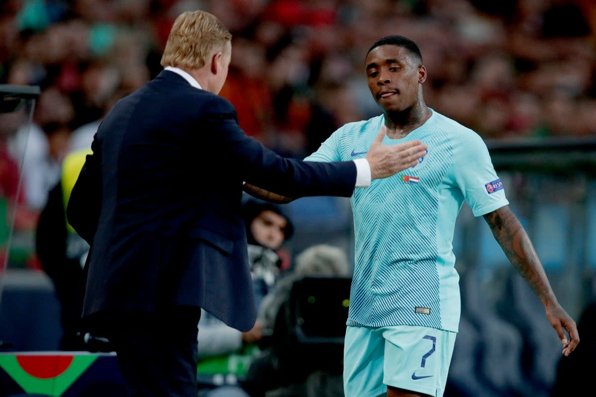 Read more about the article Steven Bergwijn hits back at Ronald Koeman in Netherlands row: ‘That’s not how you treat players’