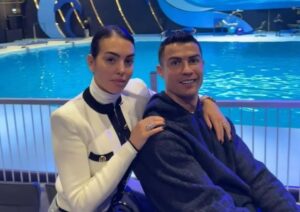 Read more about the article Cristiano Ronaldo spent $100,000 on lavish diamond encrusted gift for Georgina Rodriguez