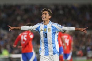 Read more about the article Paulo Dybala gets back on Argentina’s score sheet in 3-0 win over Chile