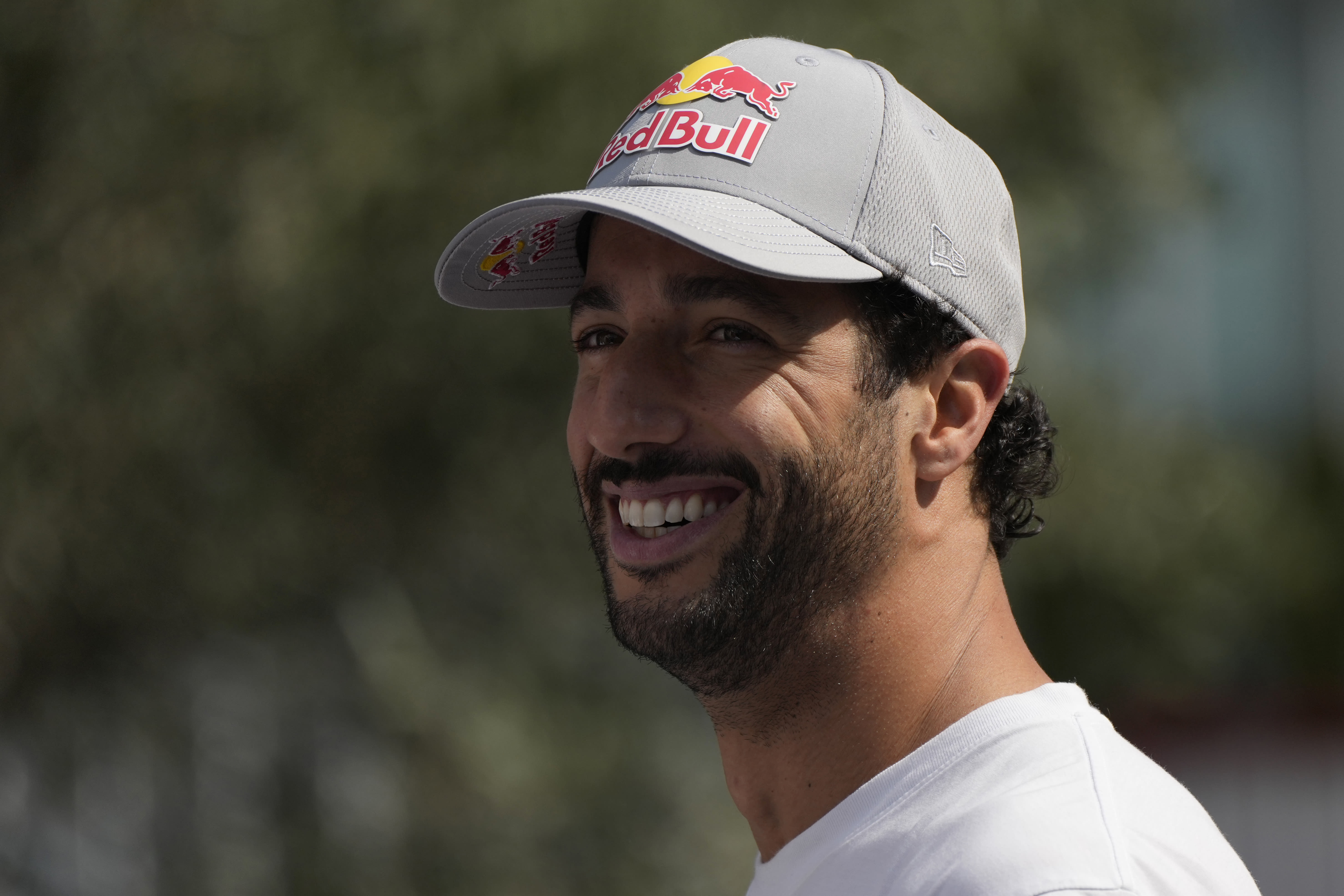 Read more about the article Ricciardo fired by Red Bull and will be immediately replaced by Lawson at sister-team RB