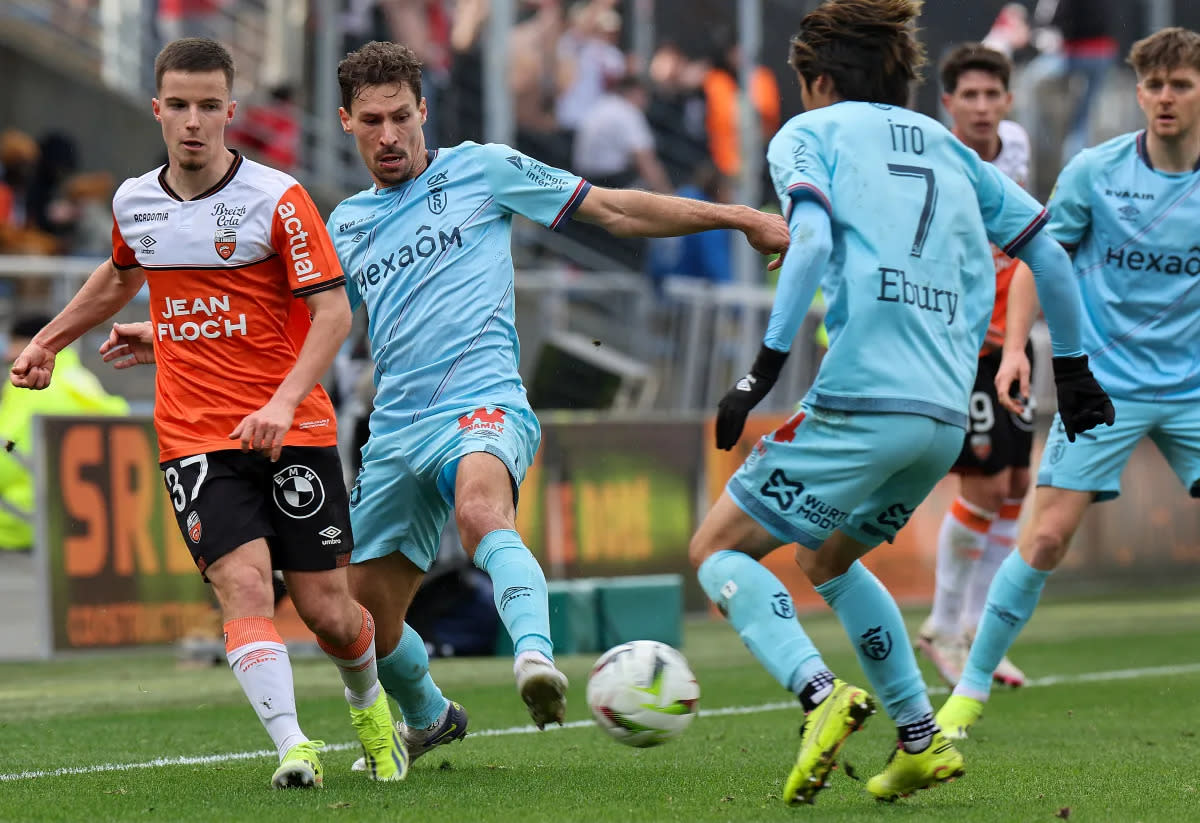 Read more about the article Official | Former Tottenham and PSG midfielder Benjamin Stambouli joins Metz