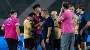 Read more about the article Barcelona confirm midfielder will miss 12 months of action after surgery