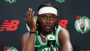 Read more about the article Jrue Holiday shares what Celtics can expect defending their title