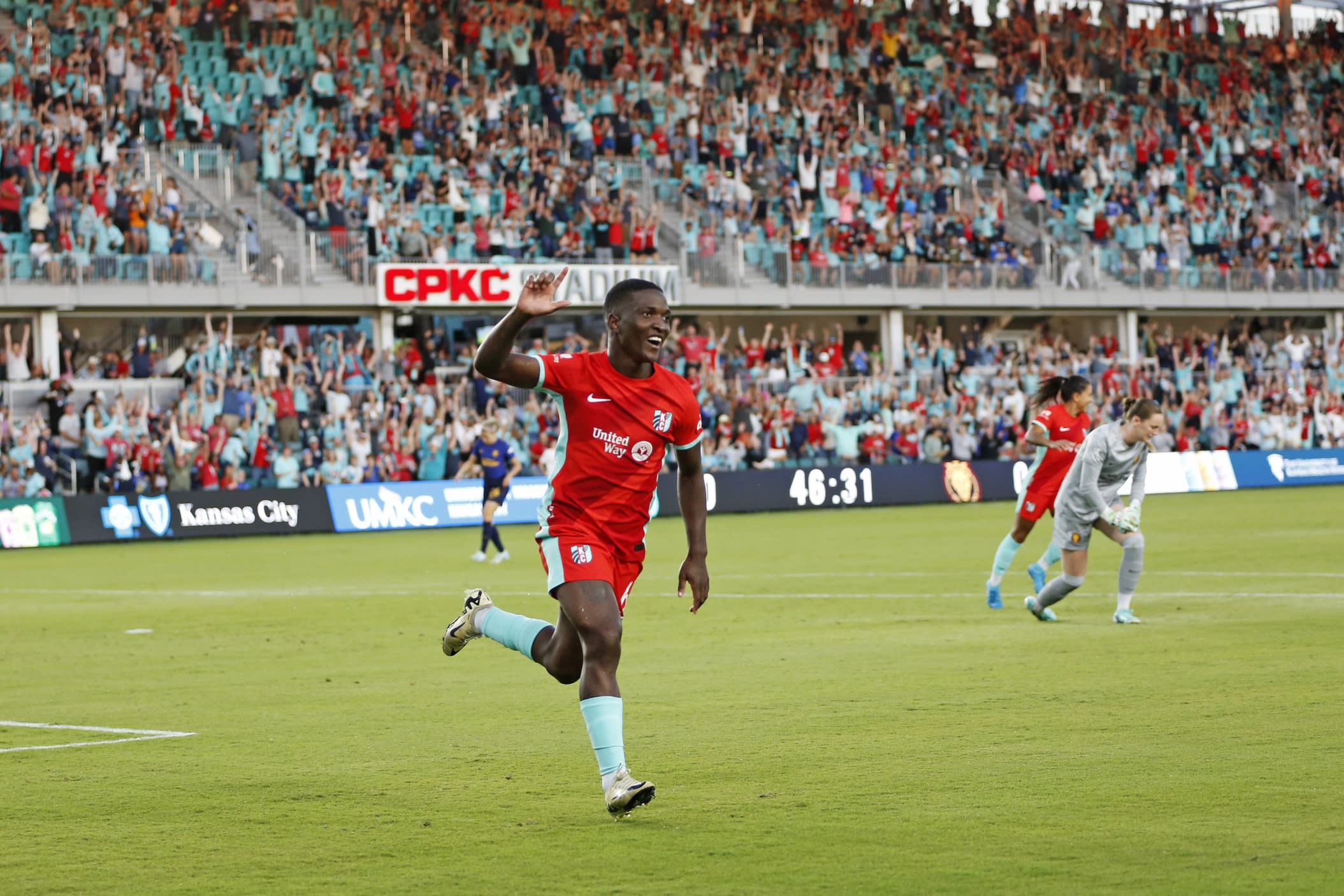 You are currently viewing Temwa Chawinga equals stunning record to secure NWSL royalty status 👑