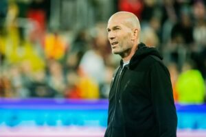 Read more about the article Manchester United’s Managerial Search: Zidane’s Concerns and Alternative Options