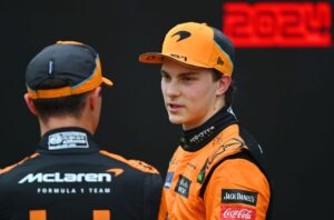 Read more about the article Oscar Piastri must take McLaren team orders ‘on the chin’, says former British F1 star