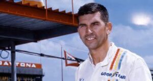 Read more about the article Paul Goldsmith, winner of last premier-series race on Daytona Beach, dies at 98