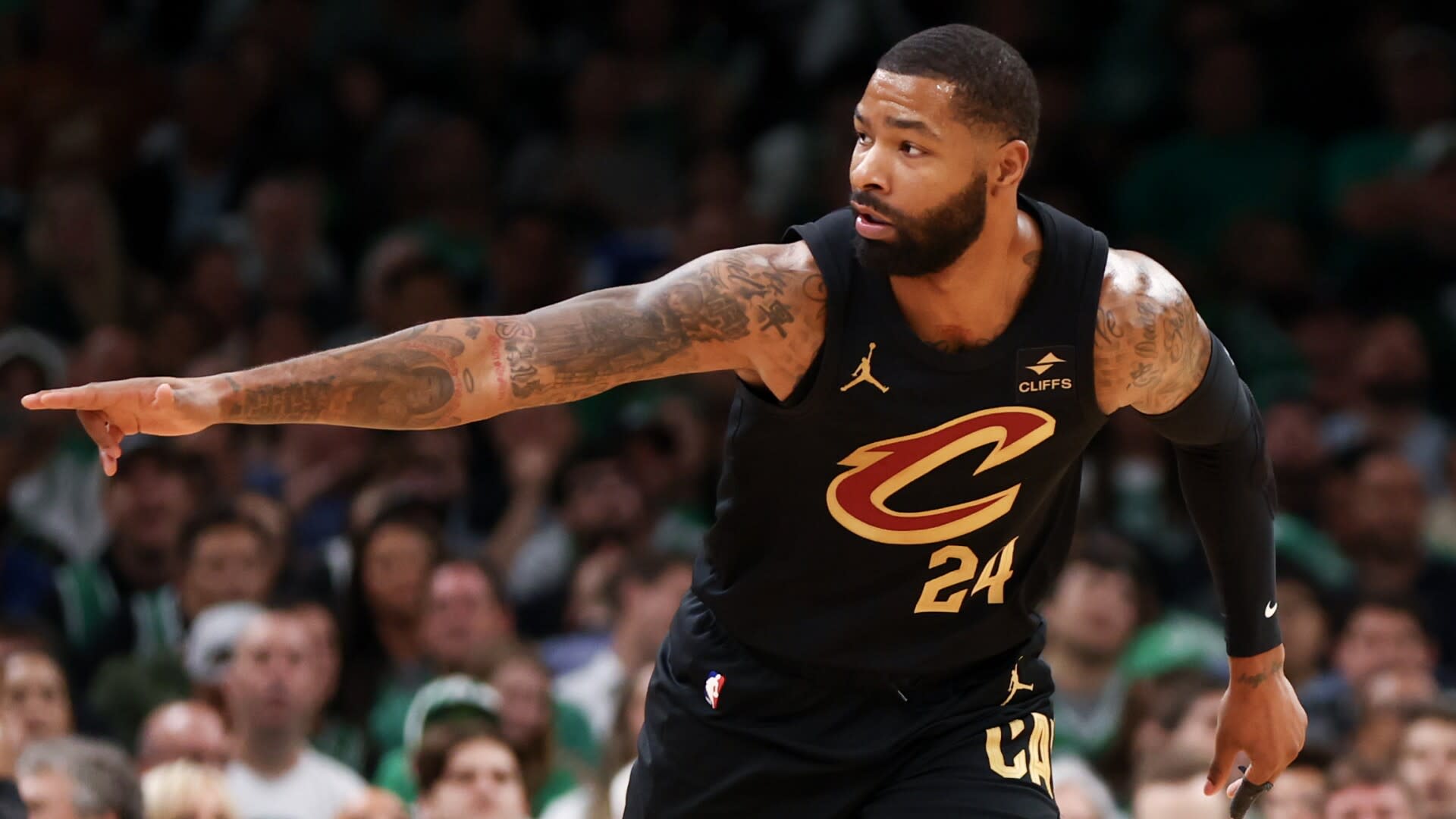 You are currently viewing Knicks bringing Marcus Morris Sr. to training camp, will have chance at final roster spot