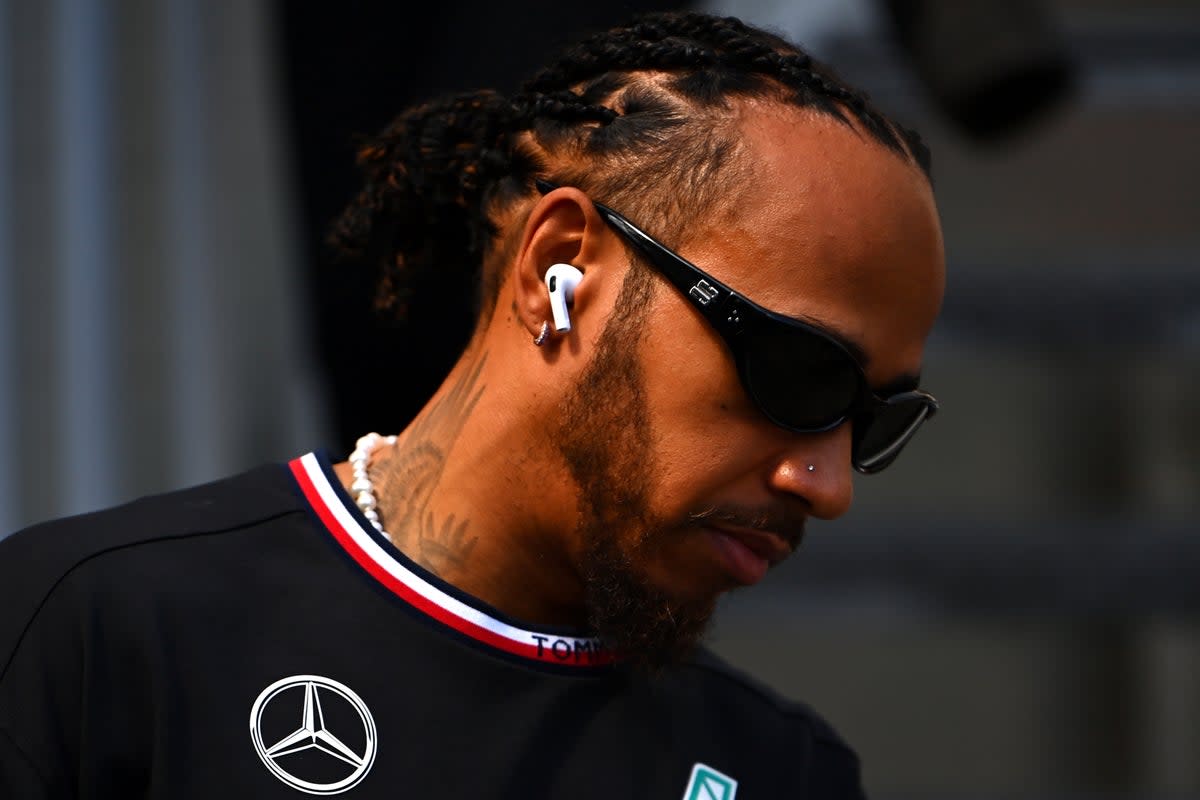 Read more about the article Lewis Hamilton makes ‘weird’ revelation about Mercedes car in Azerbaijan