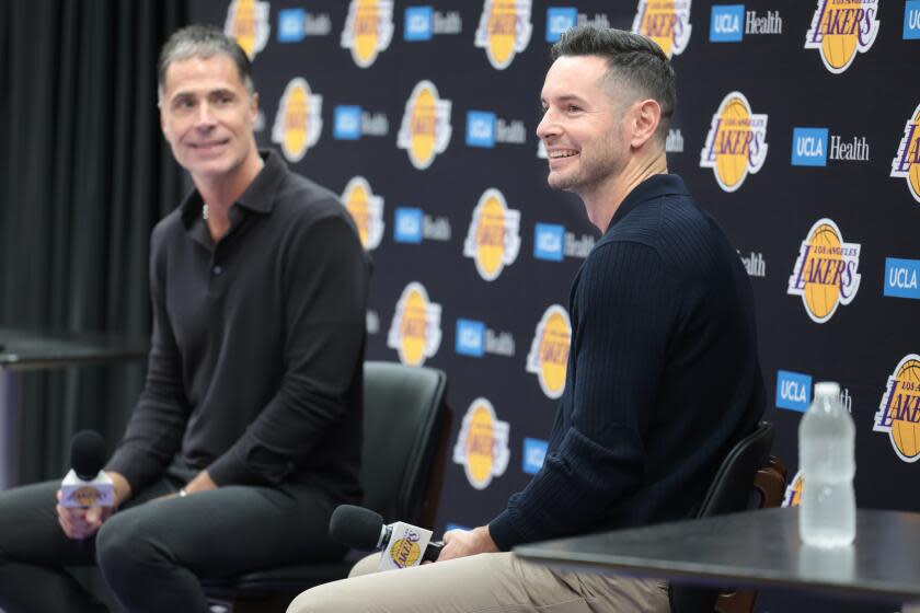 You are currently viewing Will the Lakers ever trade their top draft picks? Rob Pelinka shares their strategy