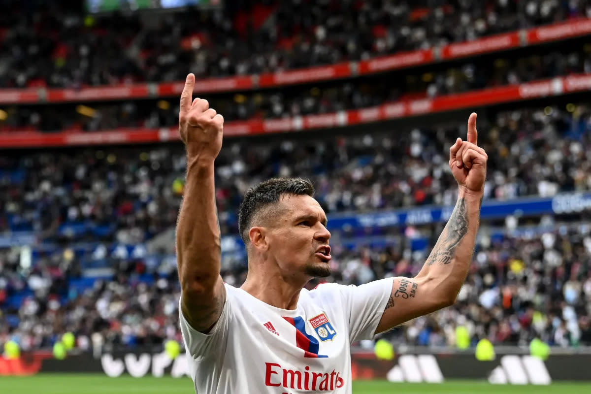 Read more about the article Lyon’s Dejan Lovren set for medical ahead of completing PAOK move