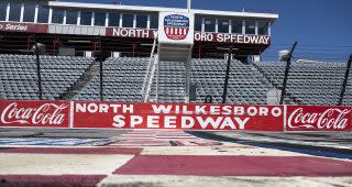 You are currently viewing NASCAR Whelen Modified Tour Race at North Wilkesboro Speedway postponed