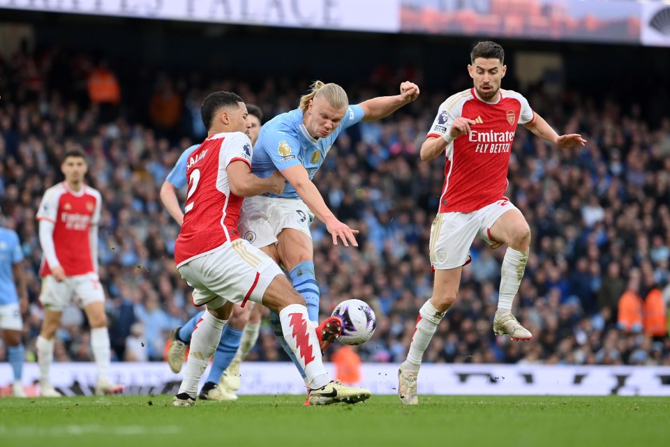 You are currently viewing Man City vs Arsenal LIVE: Haaland out for 100th goal but Saka chasing Henry record as Premier League title rivals clash – kick-off time, team news and how to follow