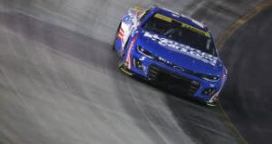 Read more about the article Kyle Larson shines bright under the lights with Bristol win; Round of 12 field set