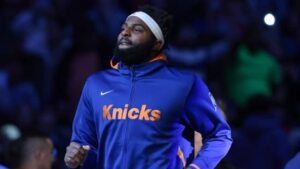 Read more about the article Knicks Mailbag: With Mitchell Robinson out, will NY add a center before season starts?