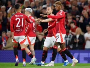 Read more about the article Barnsley boss threatens to give players a slap as he lays into performance during 7-0 defeat to Manchester United