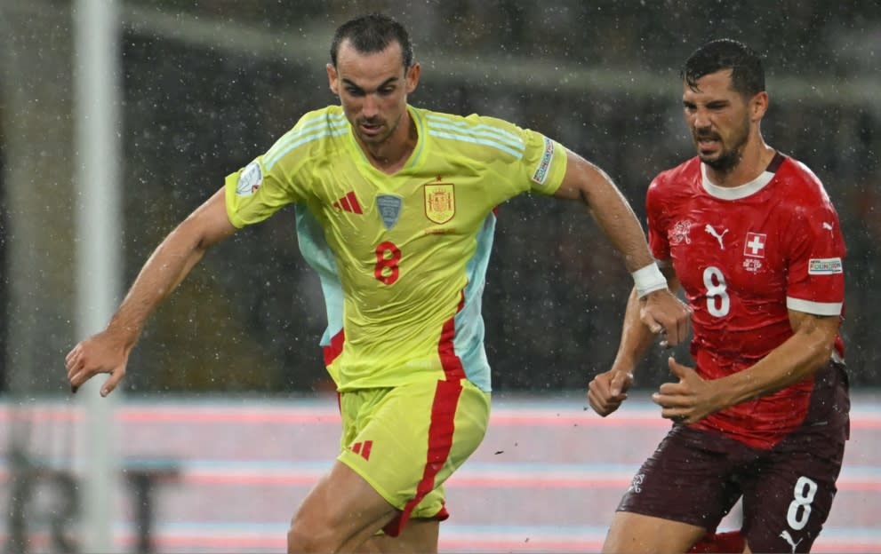 You are currently viewing Luis de la Fuente hails Spain star as ‘one of the world’s best’