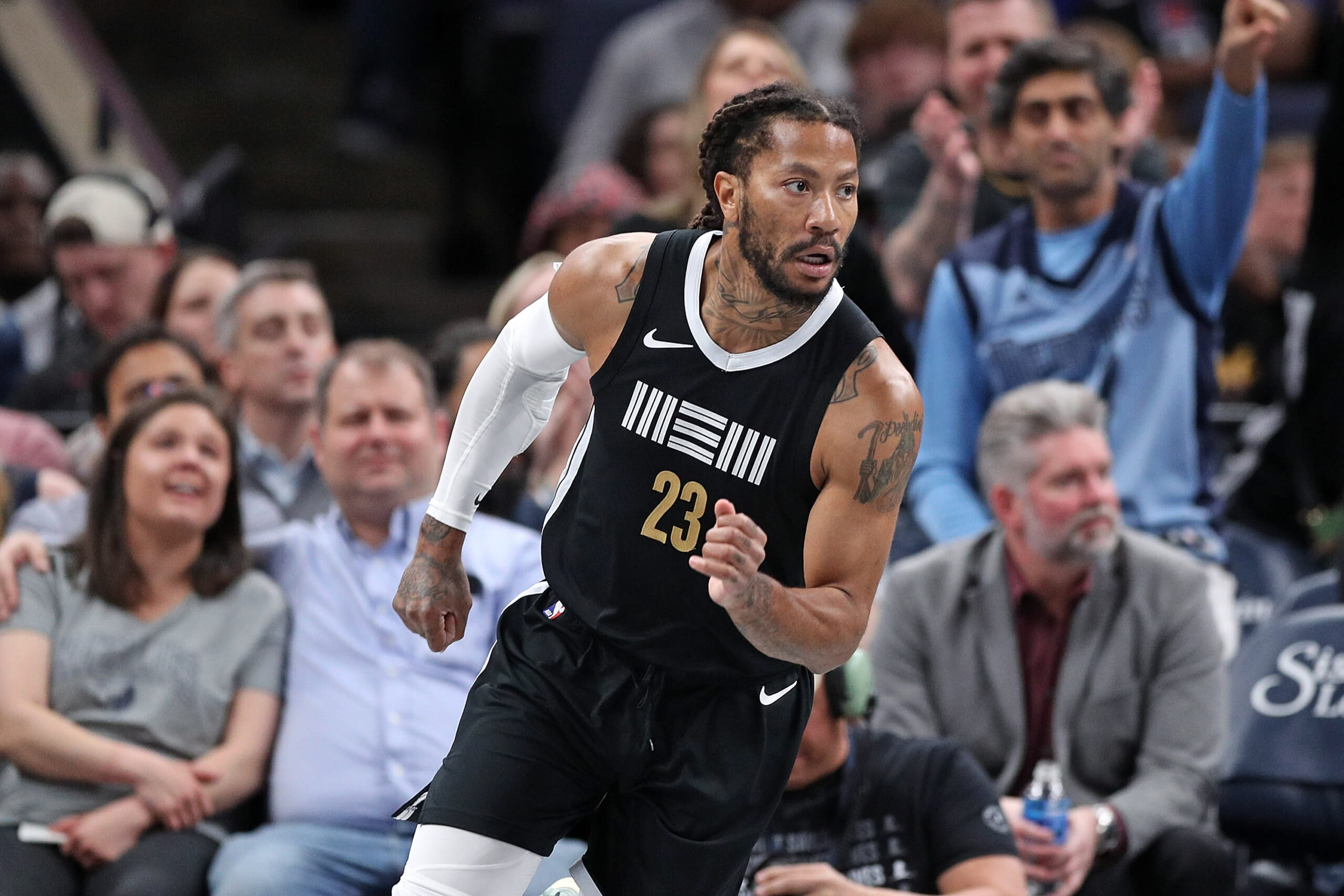 You are currently viewing Grizzlies reportedly waiving PG Derrick Rose