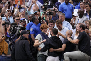 Read more about the article Jannik Sinner gets a hug from his friend Seal after winning the US Open title