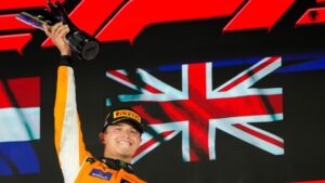 Read more about the article Lando Norris eases to Singapore Grand Prix victory to reduce Max Verstappen’s lead in drivers’ championship