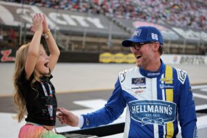 Read more about the article Dale Earnhardt Jr.’s wild return to NASCAR ends with top-10 finish and 2 a.m. beers on pit road