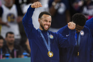 Read more about the article Stephen Curry commits to Warriors, but how will the team improve around him?