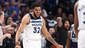 Read more about the article Grading the Knicks’ trade for Karl-Anthony Towns that sent Julius Randle, Donte DiVincenzo to the Timberwolves