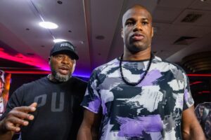 Read more about the article ‘Vicious lies’ – Daniel Dubois’ ‘bedridden’ trainer breaks silence and insists he will be in corner for Anthony Joshua fight