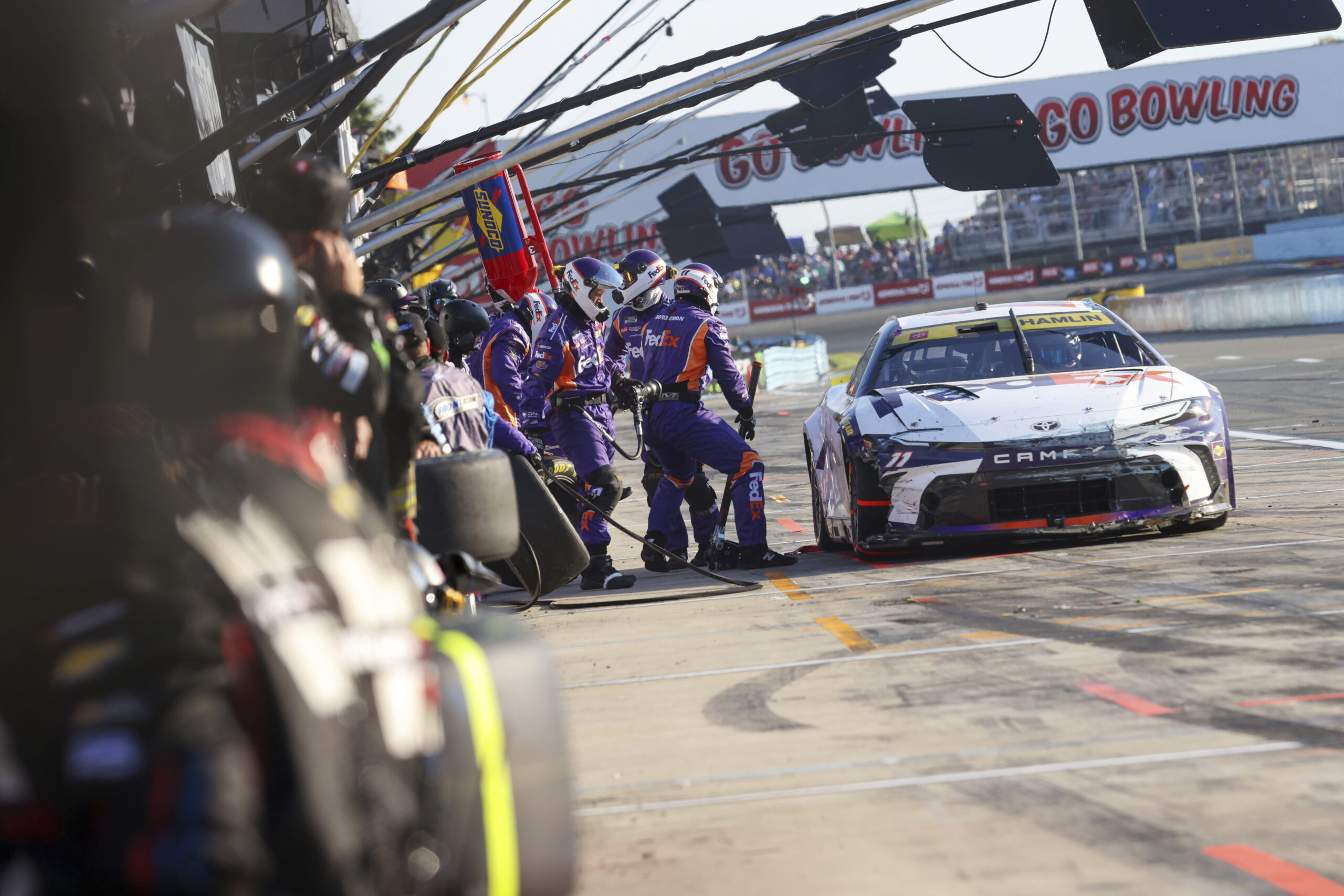 You are currently viewing Hamlin says he can win at Bristol and earn automatic berth in 2nd round of NASCAR playoffs