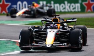 Read more about the article F1 in dispute as Red Bull and Ferrari call foul over McLaren and Mercedes front wings